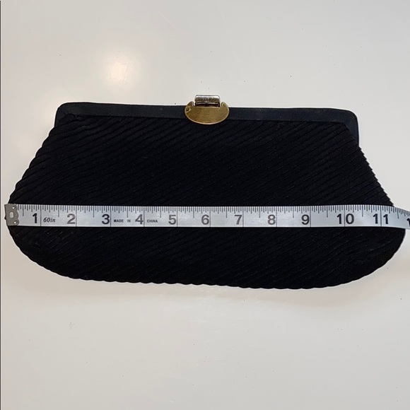 Vintage Pleated Black Clutch - Picture 2 of 7